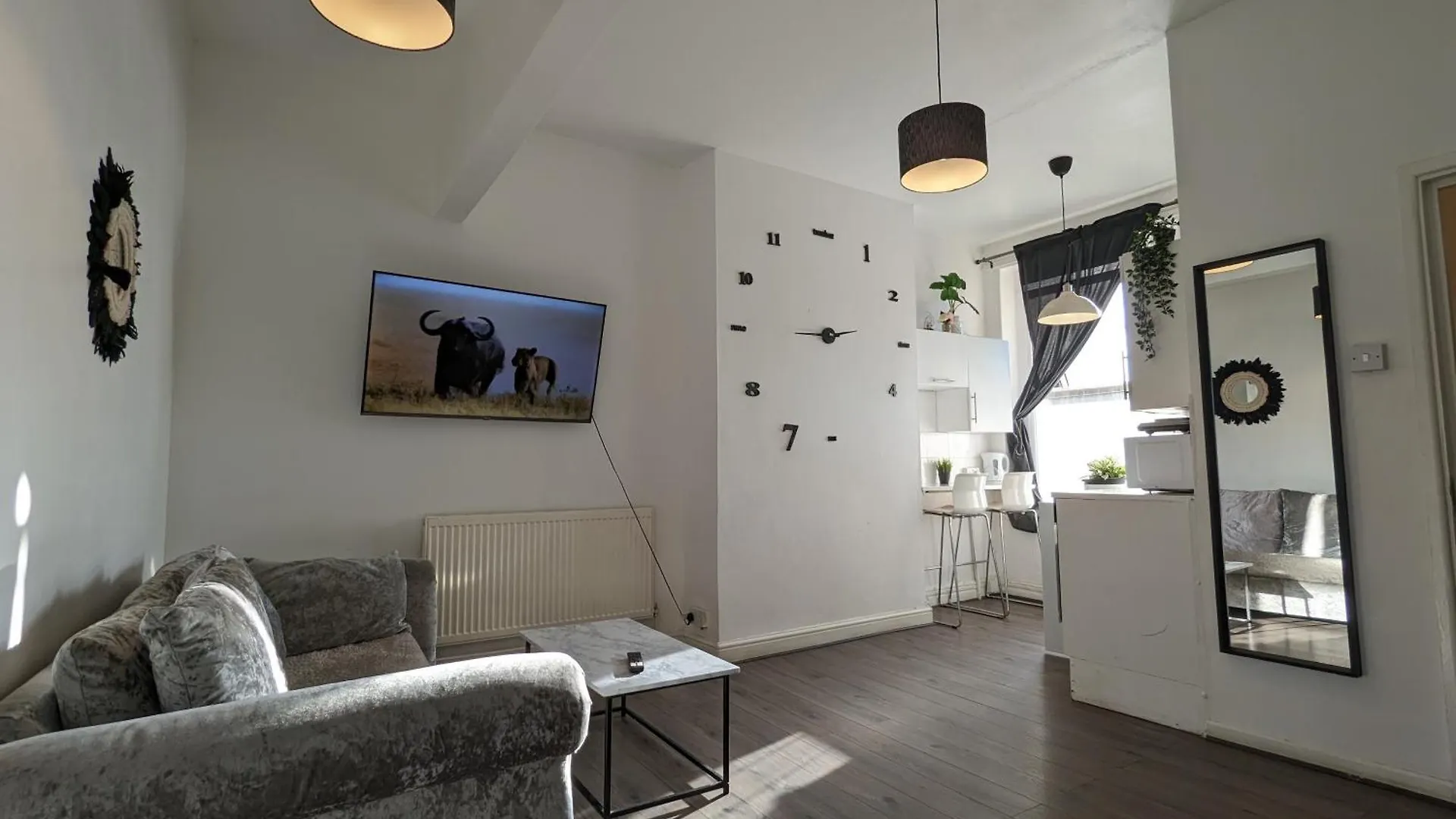 2 Bedroom Apartment In A Supurb Area Of Cardiff